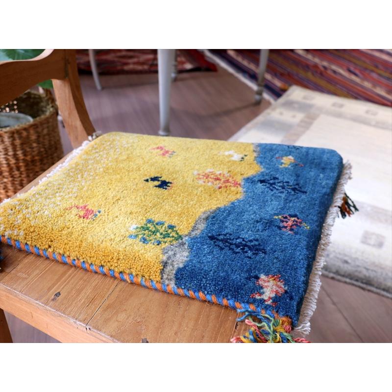 ミニギャベ●40×41㎝●手織●本物●新品未使用 遊牧民が紡ぐギャッベ ミニギャベ○40×41㎝○手織○本物○新品未使用 遊牧民が紡ぐギャッベ