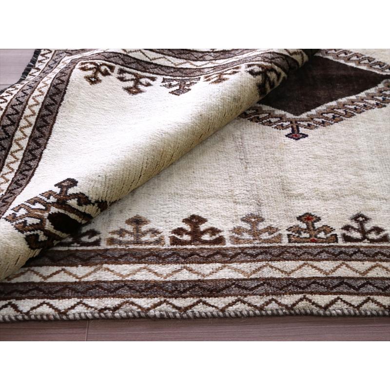 部族絨毯　トライバルラグ　カシュカイ族 247x125cm 入り組んだ爪を持つ大きな3つのメダリオン | ブランド登録なし | 14