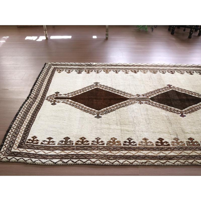 部族絨毯　トライバルラグ　カシュカイ族 247x125cm 入り組んだ爪を持つ大きな3つのメダリオン | ブランド登録なし | 05