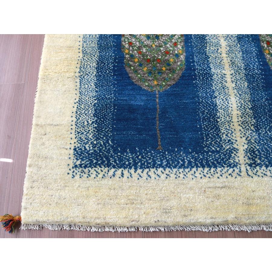 ギャッベ 手織りラグ イラン産絨毯 207x157cm 背の高い２本のイトスギの木 | ブランド登録なし | 04