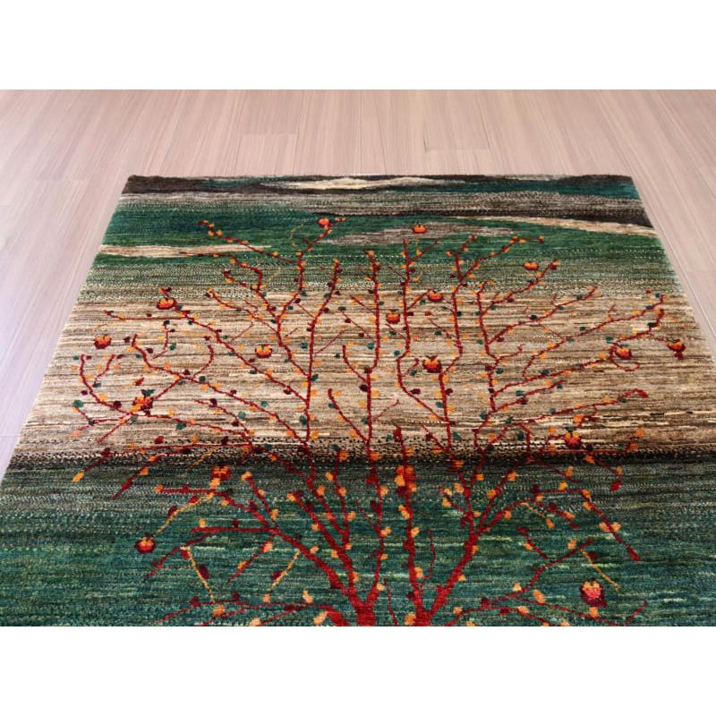 ギャッベ ノウバフト 細かく緻密な織り 162x110cm 生命の木のある風景　グリーン　イラン産手織りラグ | ブランド登録なし | 02