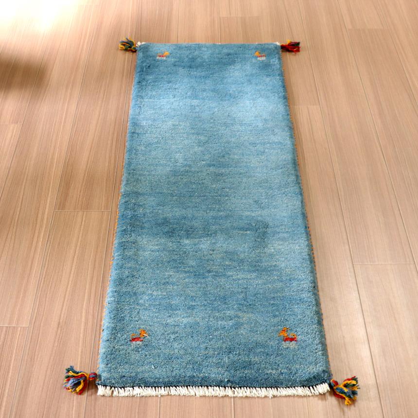 ギャッベ　カシュカイ族の手織りラグ 143×49cm 水色　ライトブルー　シンプル　無地 | 