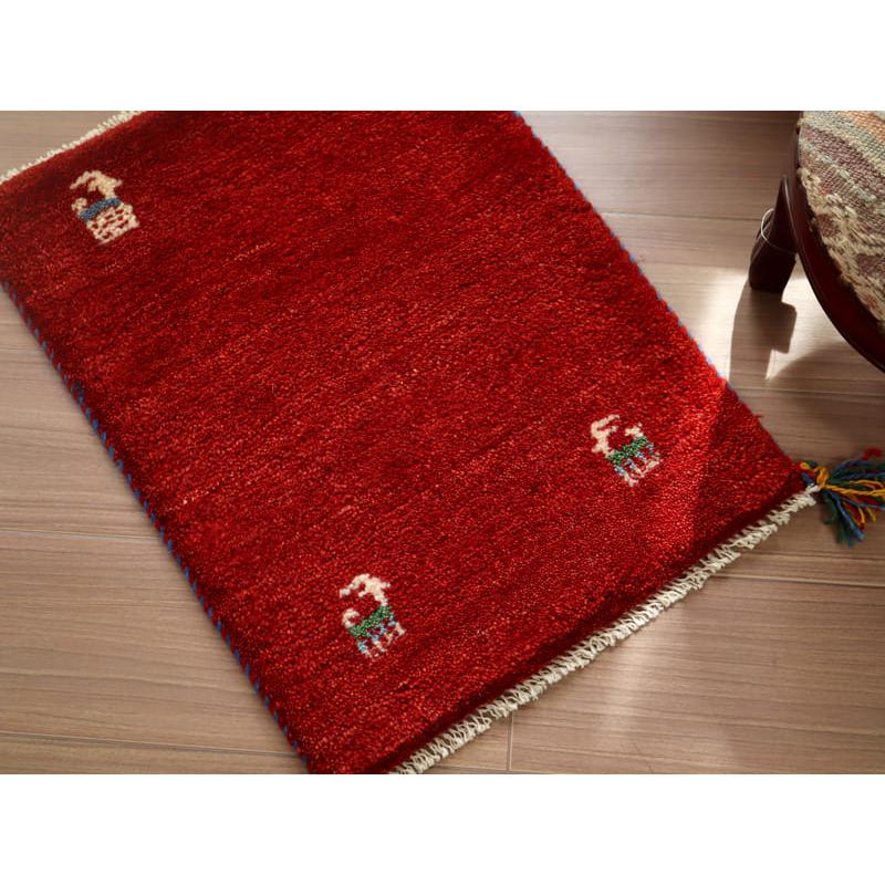 ギャッベ ミニサイズ イラン遊牧民の手織りラグ 58x43cm レッド　シンプルな赤　無地 | ブランド登録なし | 02