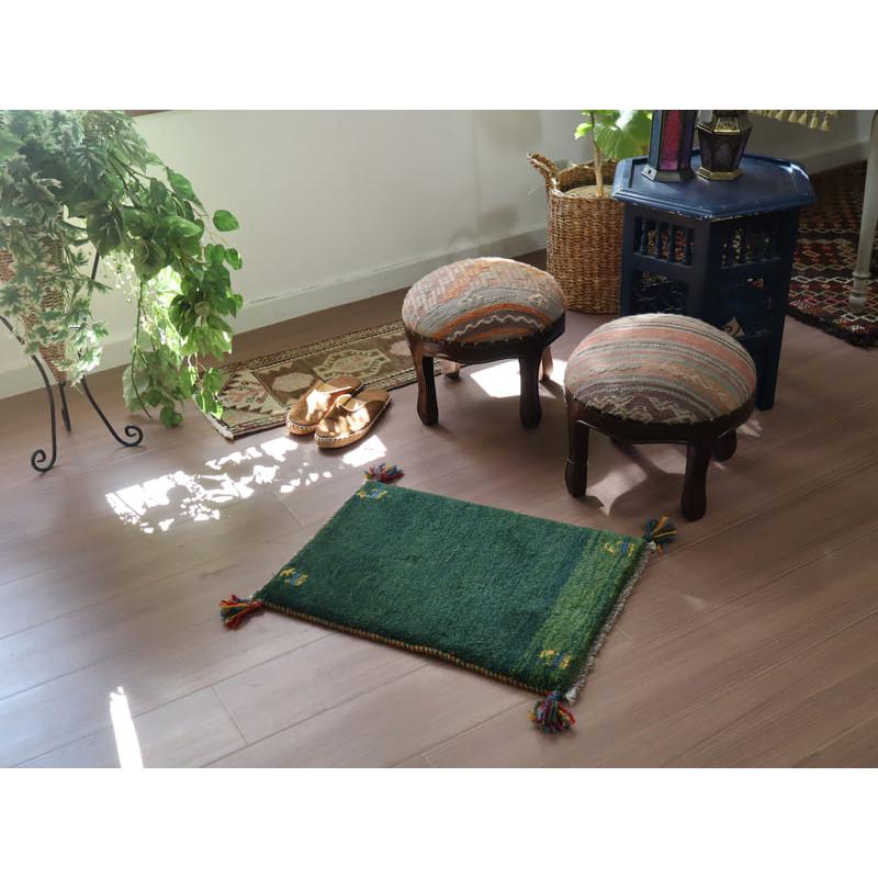 ギャッベ ミニサイズ イラン遊牧民の手織りラグ 57x41cm グリーン　無地　シンプル | ブランド登録なし | 01
