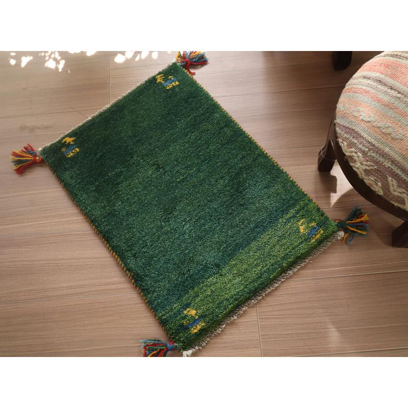 ギャッベ ミニサイズ イラン遊牧民の手織りラグ 57x41cm グリーン　無地　シンプル | ブランド登録なし | 02