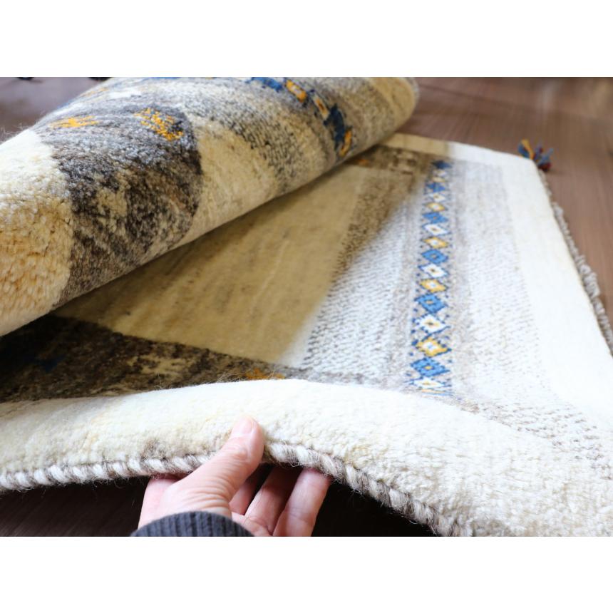 ギャッベ イラン　遊牧民の手織りラグ 120x84cm 無染色のアイボリーとグレー | ブランド登録なし | 10