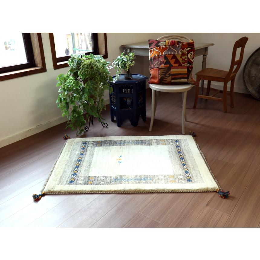 ギャッベ イラン　遊牧民の手織りラグ 120x84cm 無染色のアイボリーとグレー | ブランド登録なし | 05