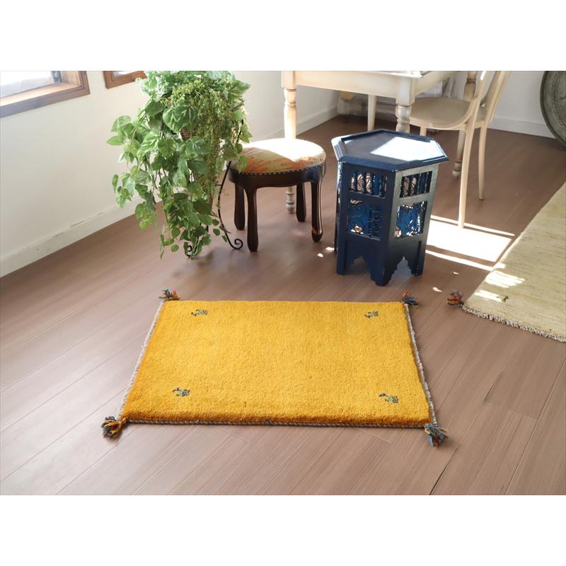 ギャッベ　手織りラグ イラン産 88x63cm 玄関サイズ　イエロー | ブランド登録なし | 01