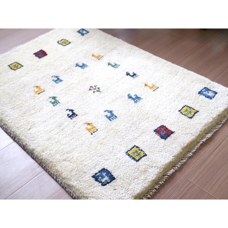 ギャッベ　手織りラグ イラン産 85x65cm 玄関サイズ　アイボリー | ブランド登録なし | 03