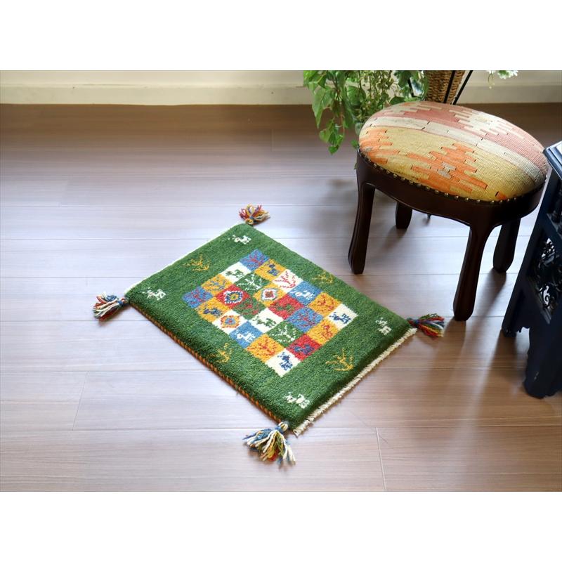 ギャッベ 手織り イラン産 55x41cm 明るいグリーン　カラフルタイル | ブランド登録なし | 01