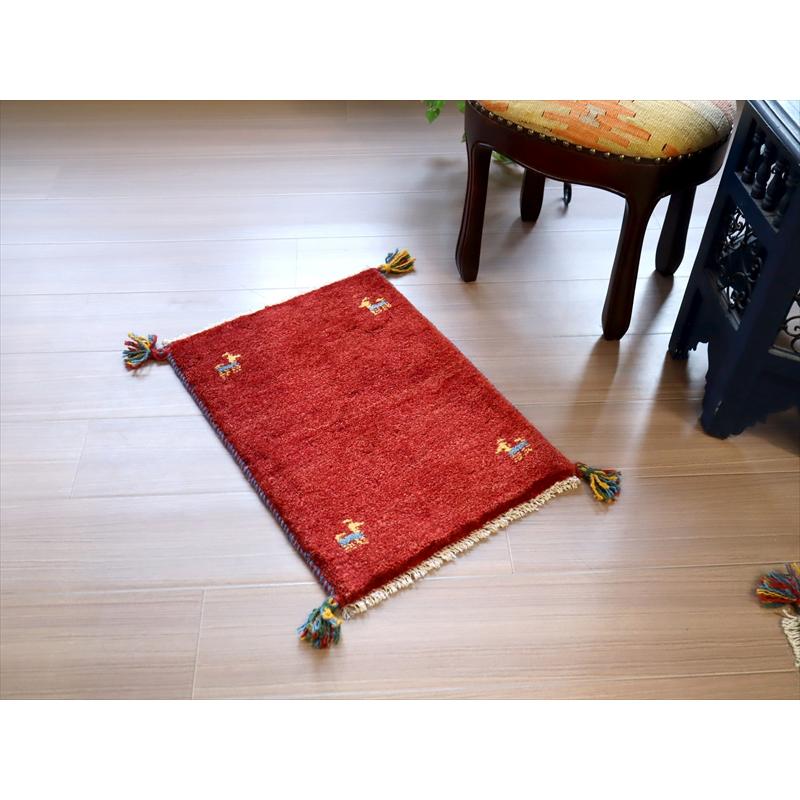 ギャッベ 手織り イラン産 56x40cm レッド　赤　シンプル　無地 | ブランド登録なし | 01