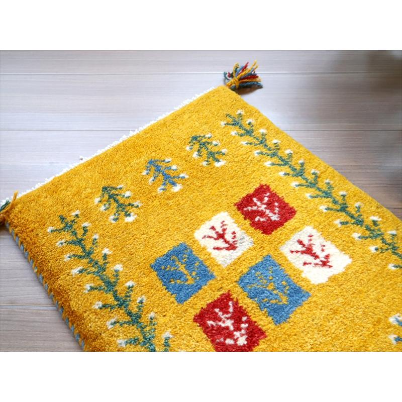 ギャッベ 手織り イラン産 55x40cm イエロー　トリコロールのタイル | ブランド登録なし | 02