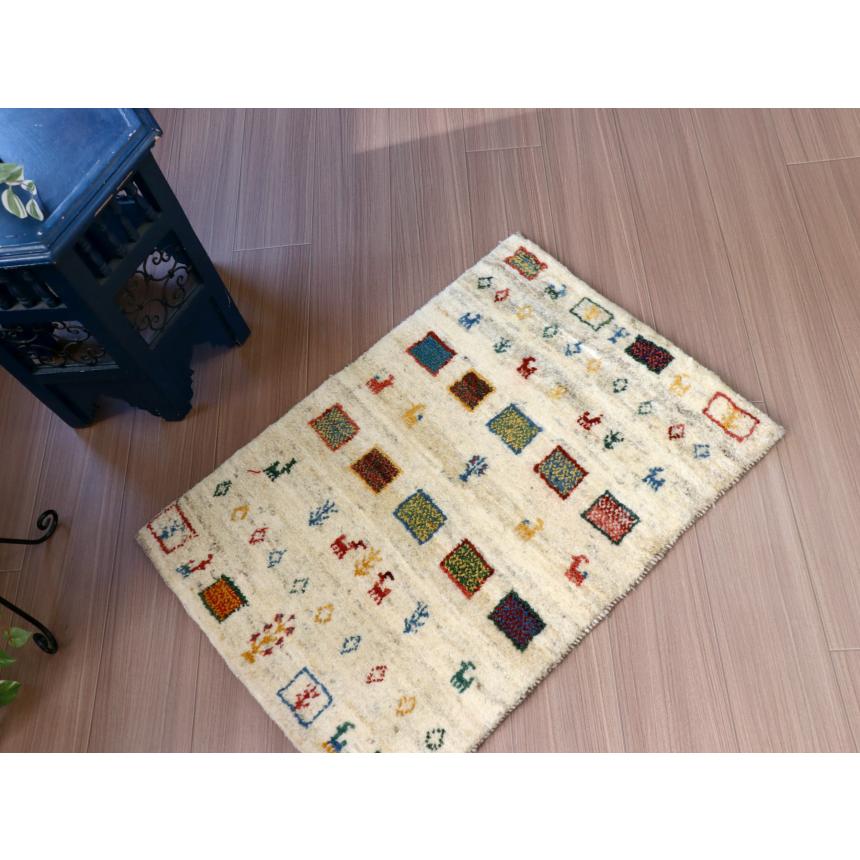 ギャッベ　イラン 手織り  87x60cm 玄関マットサイズ　ナチュラルアイボリー | ブランド登録なし | 02