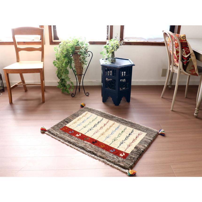 ギャッベ　イラン 手織り  61x88cm 玄関マットサイズ　横長サイズ　 | ブランド登録なし | 01