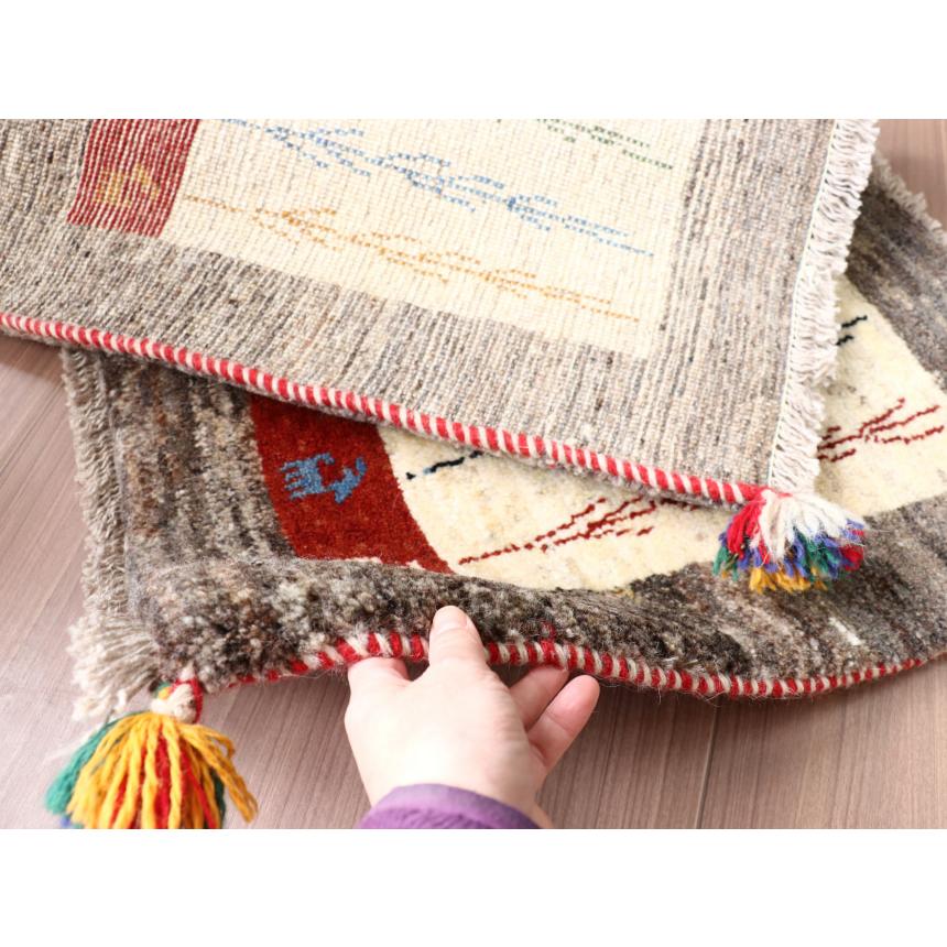 ギャッベ　イラン 手織り  61x88cm 玄関マットサイズ　横長サイズ　 | ブランド登録なし | 05