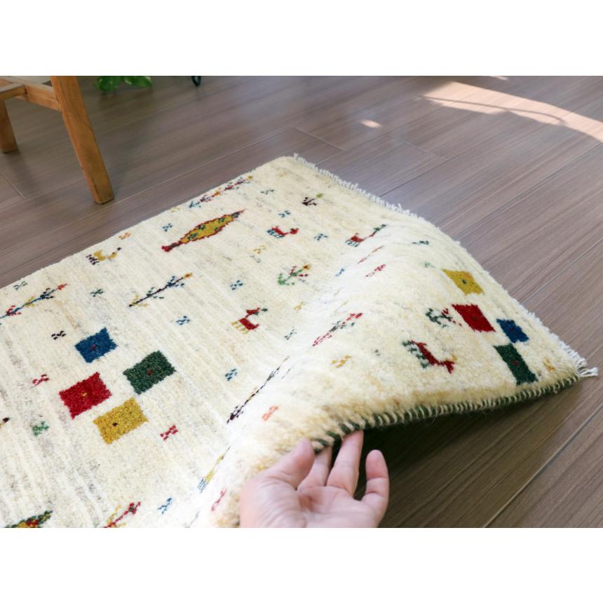 ギャッベ　イラン 手織り  89x63cm 玄関マットサイズ　ナチュラルアイボリー　動物やタイル | ブランド登録なし | 04