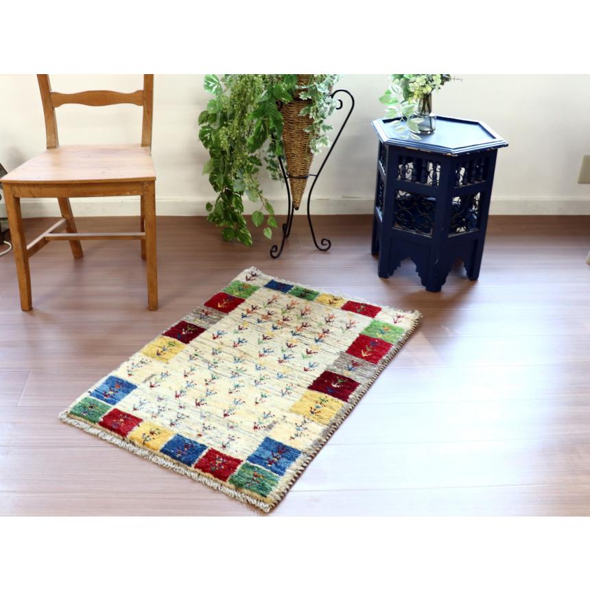ギャッベ イラン 手織り 86x60cm 玄関マットサイズ ベージュ カラフル
