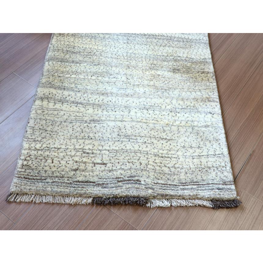 ギャッベ　イラン 手織り  101×69cm 玄関マットサイズ　細かな織り　ナチュラルグレー　ドット |  | 04