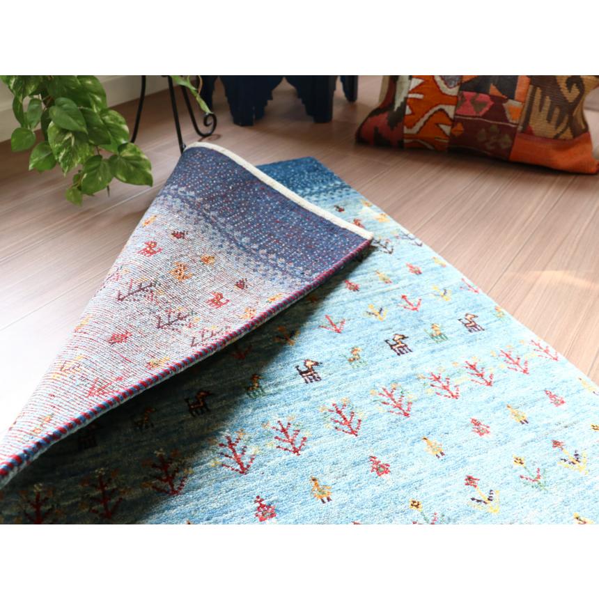 Gabbeh Banafsheh ギャッベ　バナフシェ 104x68cm ブルーグラデーション　動物や植物のモチーフ | ブランド登録なし | 08