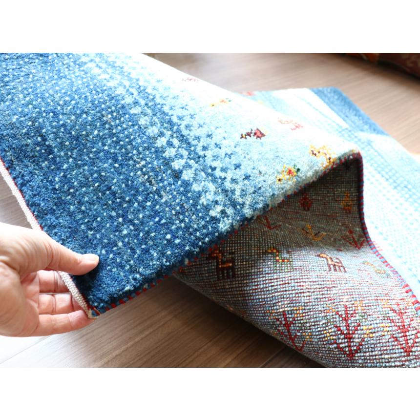 Gabbeh Banafsheh ギャッベ　バナフシェ 104x68cm ブルーグラデーション　動物や植物のモチーフ | ブランド登録なし | 09