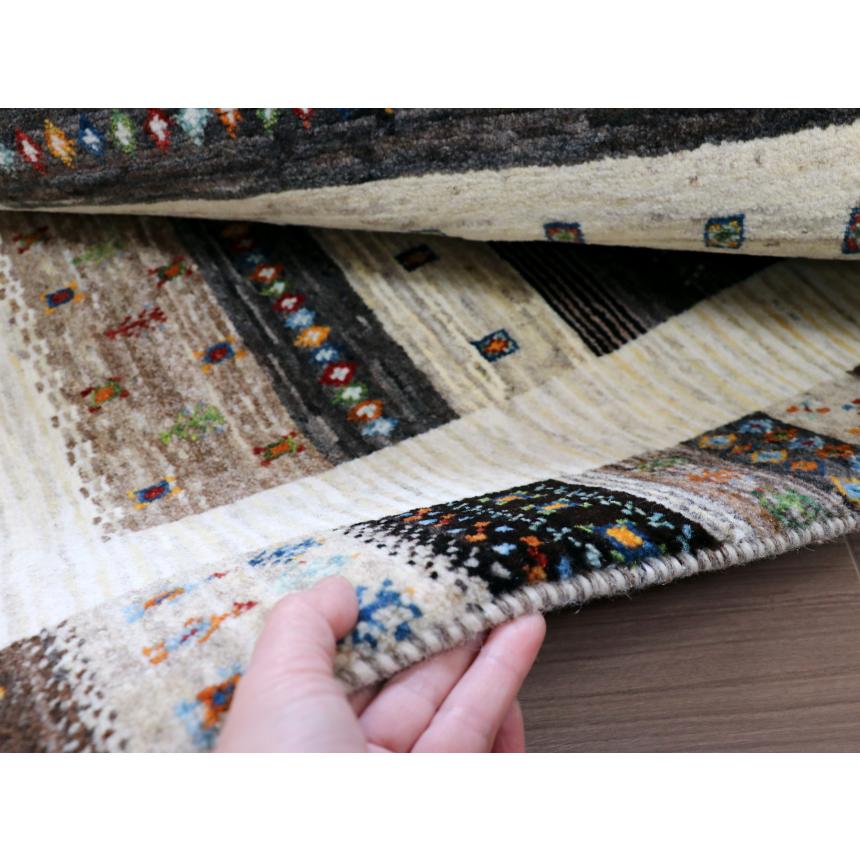 ギャッベ　タビーバフ Gabbeh Tabiibaft 133x86cm 無染色ナチュラルグレー　織りの細かなギャッベ | ブランド登録なし | 10