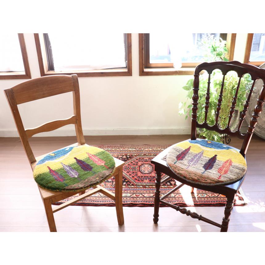 ギャッベ 円形　イラン産手織りギャベ 41x41cm イトスギのある風景 |  | 04