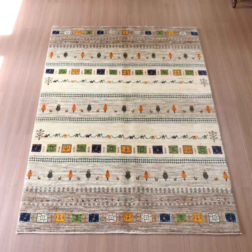 ギャッベ 細かな織り リズバフト 194x127cm ナチュラルグレー　イエローとブルーのタイル イラン産 手織り | ブランド登録なし