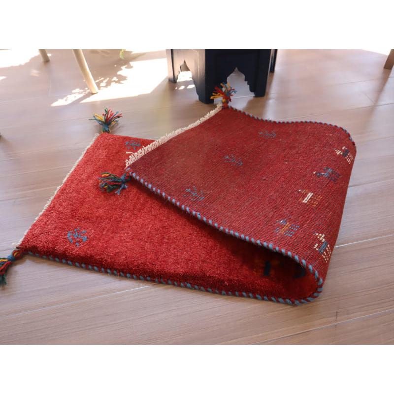 ギャッベ　イラン　細長ランナー 116x40cm レッド　動物モチーフ |  | 05