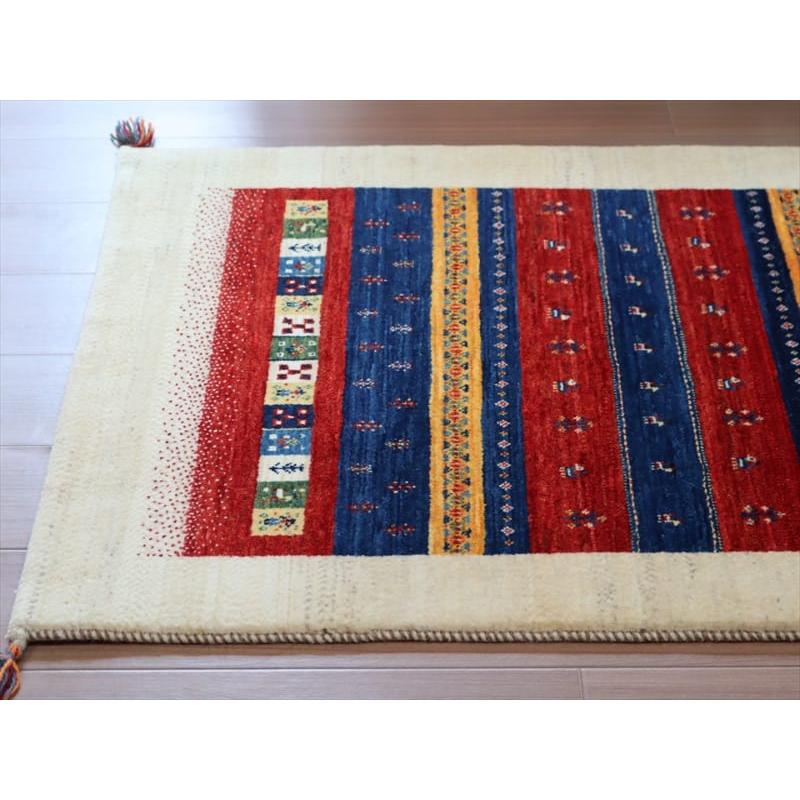 ギャッベ イラン産 手織り 122x84cm 細かな織りの動物とタイル | ブランド登録なし | 03