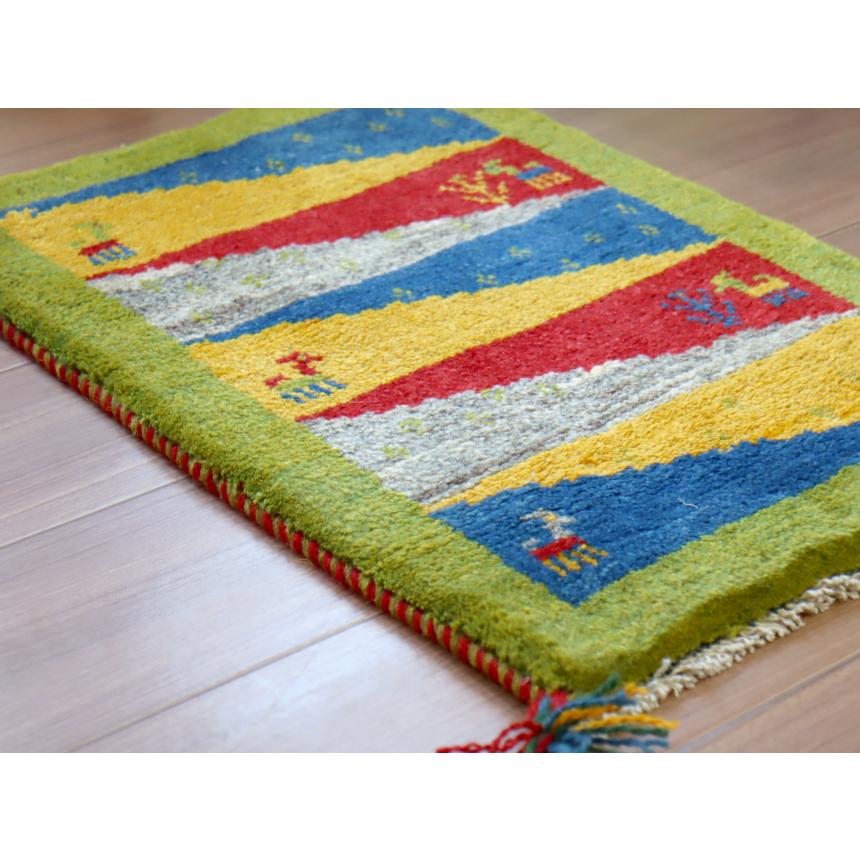 ギャッベ ミニギャベ イラン　 61x41cm ザクロス山麓の風景　黄緑のボーダー | ブランド登録なし | 03