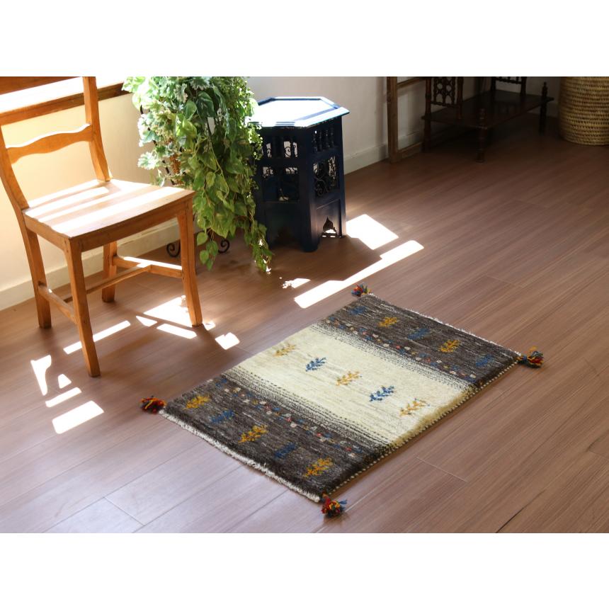 ギャッベ イラン産手織り 90x58cm アイボリー＆グレー　玄関マット | ブランド登録なし | 01