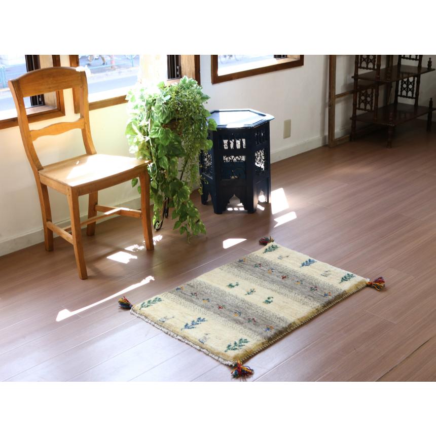 ギャッベ イラン産手織り 86x58cm ナチュラルアイボリー＆グレー　玄関マット | ブランド登録なし | 01
