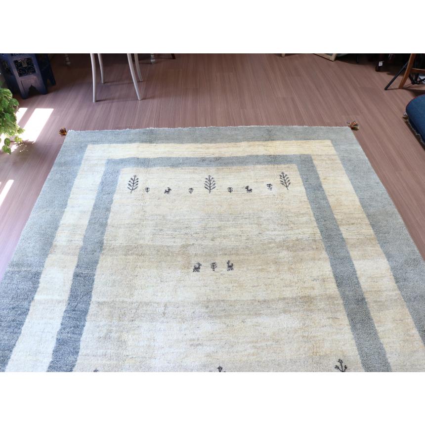 ギャベ ギャッベ イラン産手織り  240x202cm アイボリー　ペールブルーのボーダー | ブランド登録なし | 02