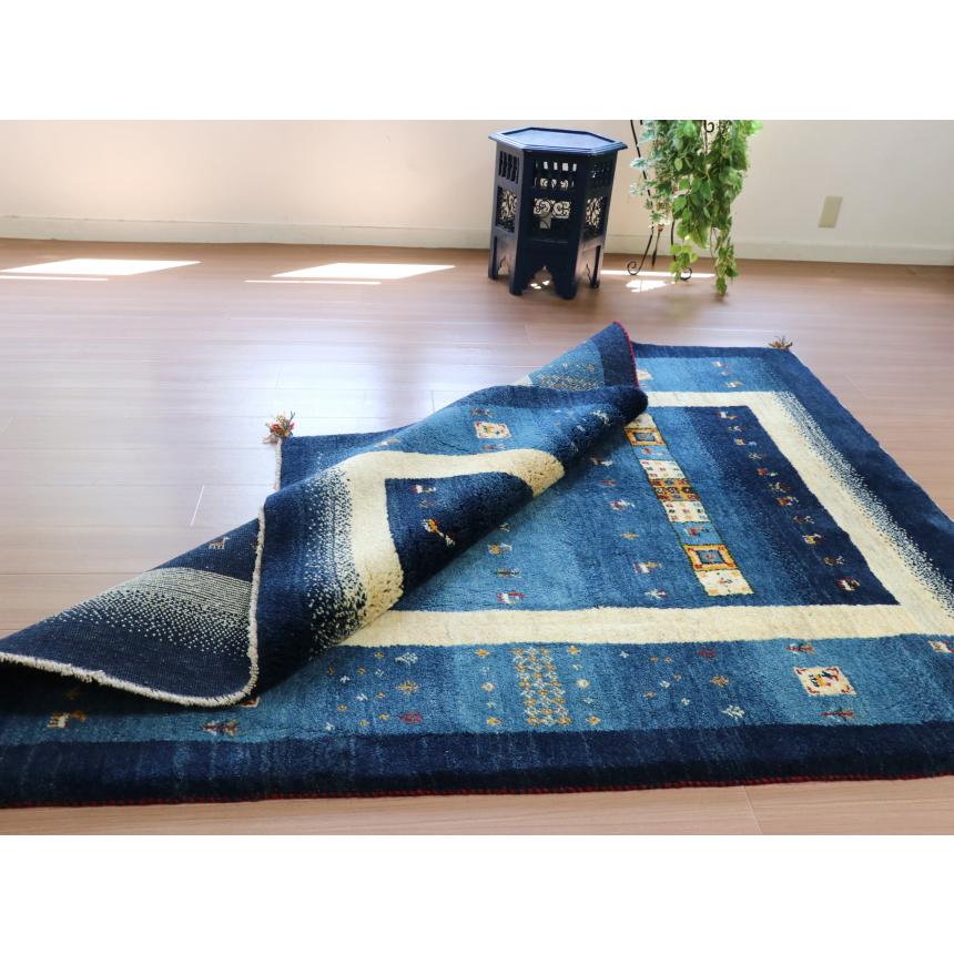 ギャベ ギャッベ イラン産手織り  ブルーグラデーション　アイボリーのボーダー | ブランド登録なし | 10