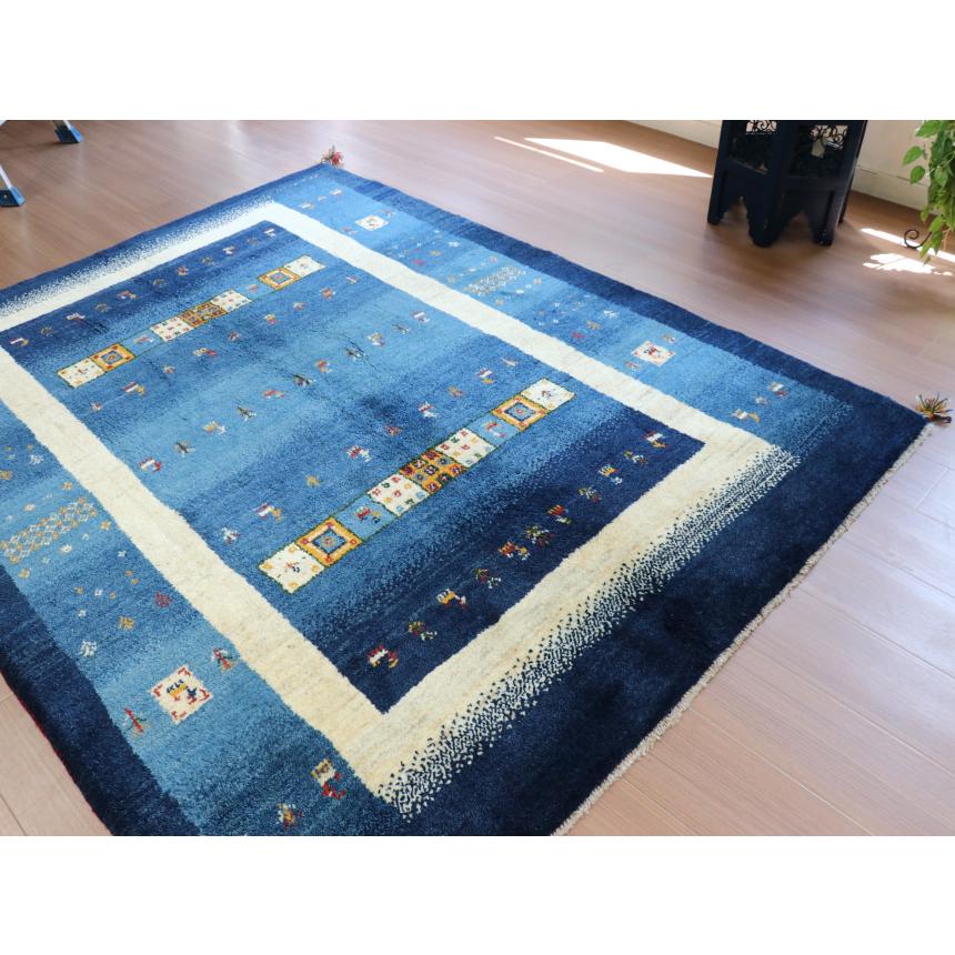 ギャベ ギャッベ イラン産手織り  ブルーグラデーション　アイボリーのボーダー | ブランド登録なし | 08