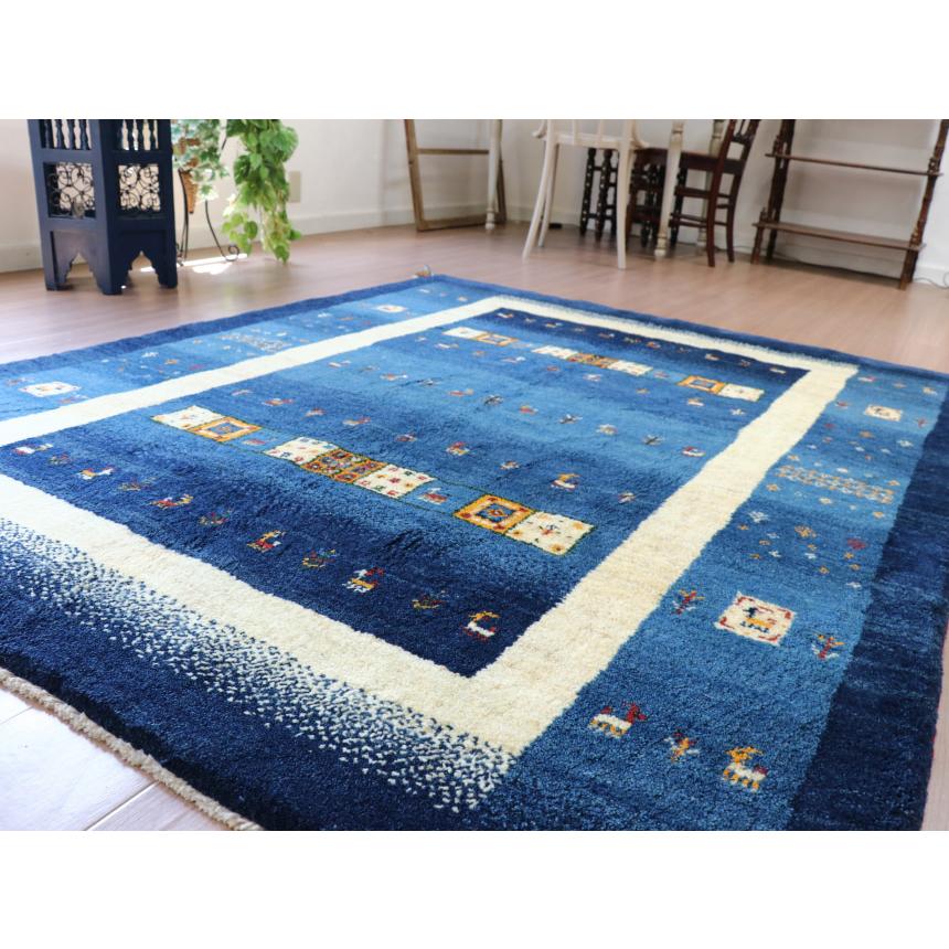 ギャベ ギャッベ イラン産手織り  ブルーグラデーション　アイボリーのボーダー | ブランド登録なし | 09