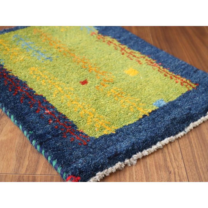 ギャッベ ミニギャベ イラン　 50×38cm グリーン＆ブルー 連なる生命の木 |  | 02