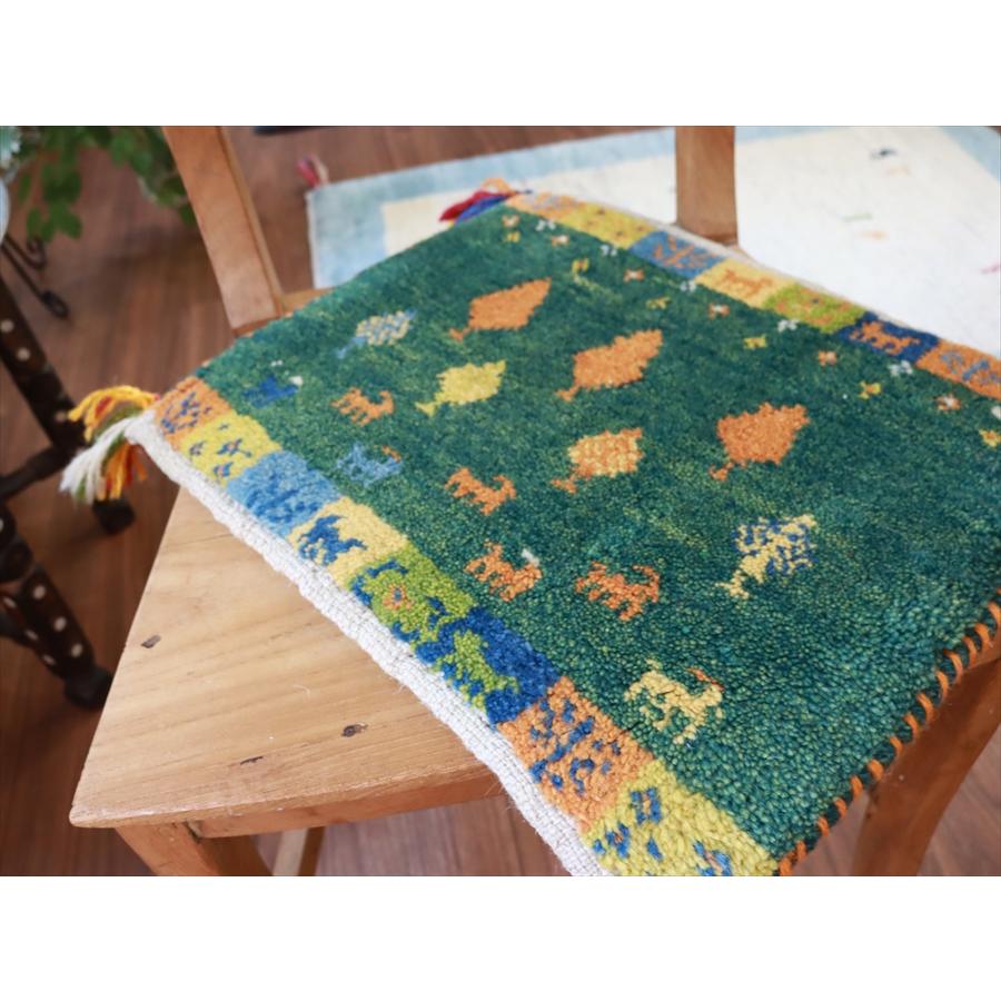 ギャッベ イラン産手織り 座布団サイズ 38x43cm グリーン |  | 02