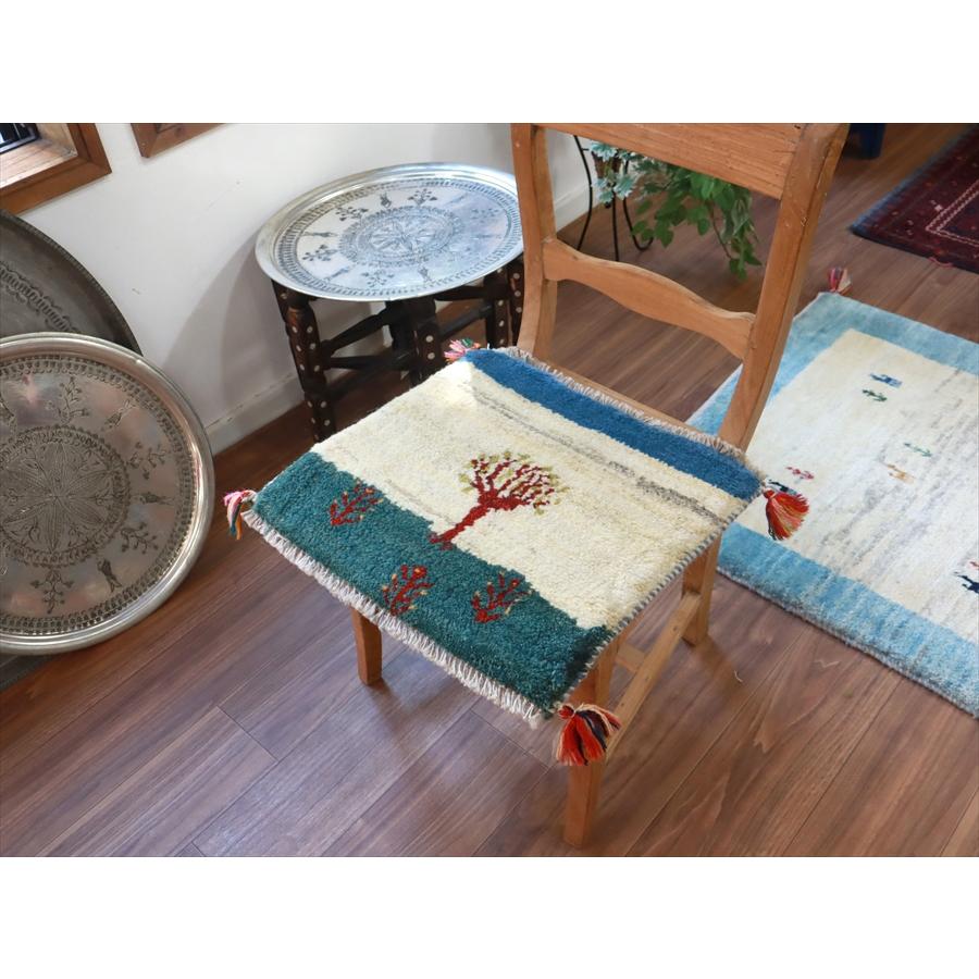 ギャッベ イラン産手織り 座布団サイズ 41x45cm |  | 01