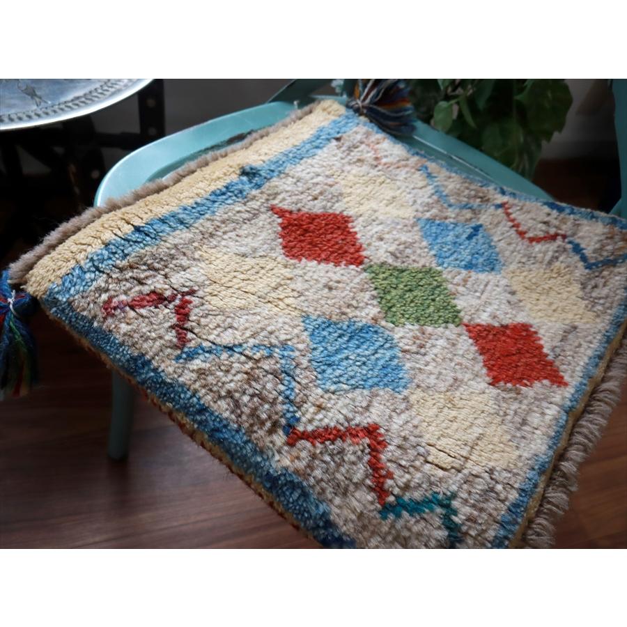 ギャッベ イラン産手織り 座布団サイズ 37x40cm |  | 02
