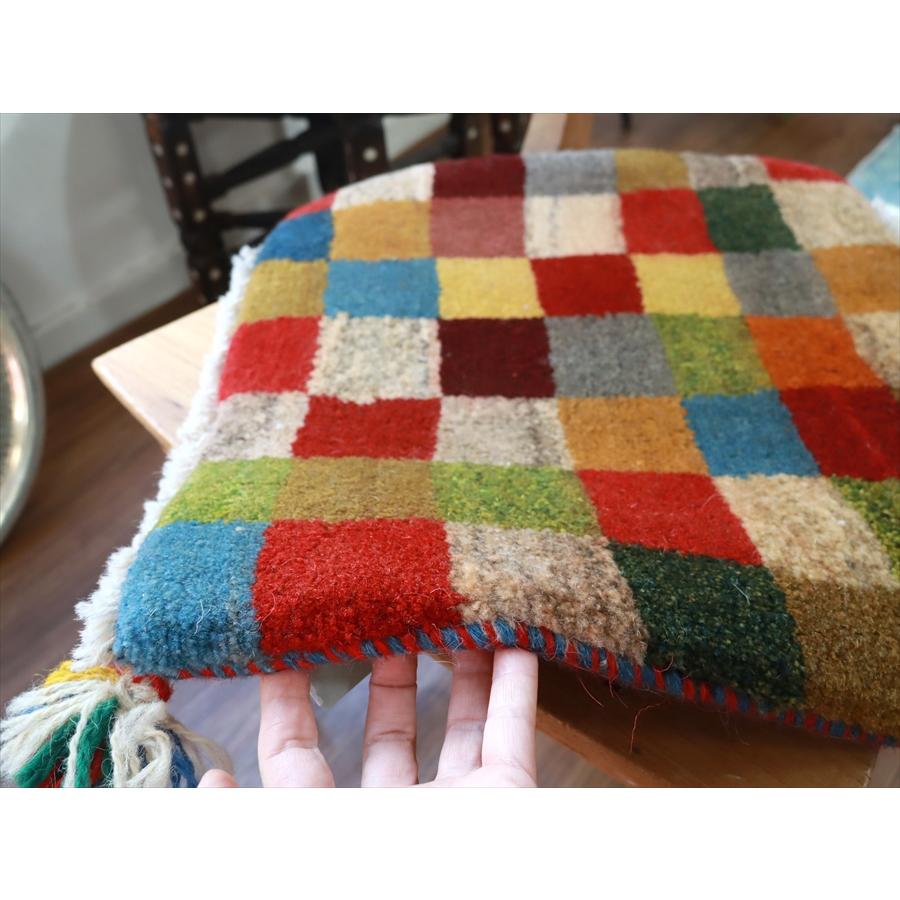 ギャッベ イラン産手織り 座布団サイズ 40x44cm |  | 02