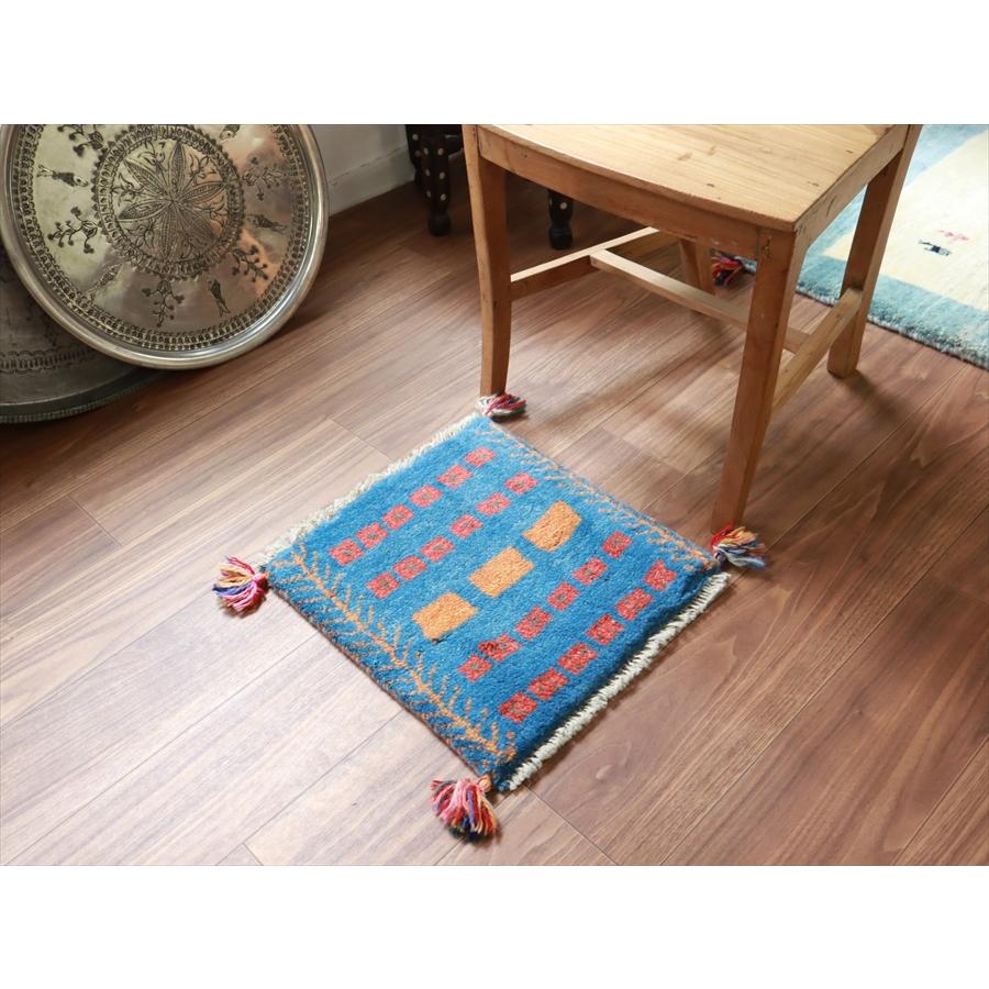 ギャッベ イラン産手織り 座布団サイズ 41x38cm ブルー |  | 01