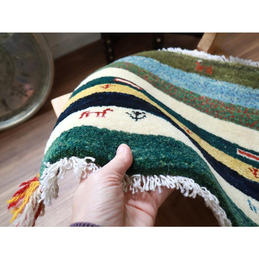 ギャッベ イラン産手織り 座布団サイズ 40x41cm |  | 02