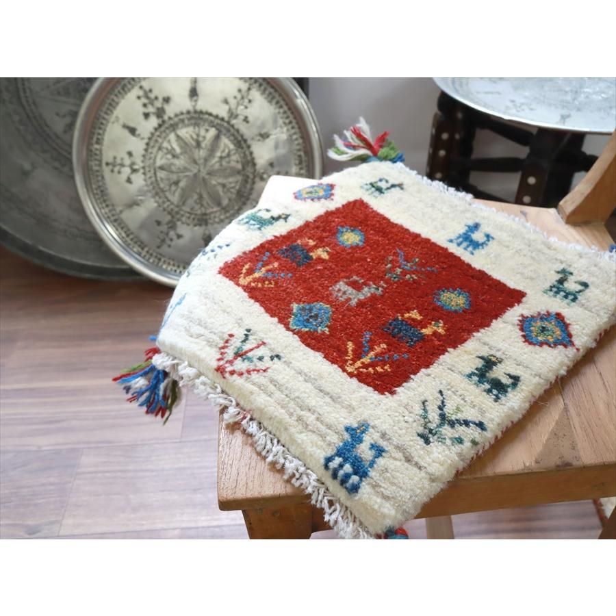 ギャッベ イラン産手織り 座布団サイズ 36x34cm |  | 02