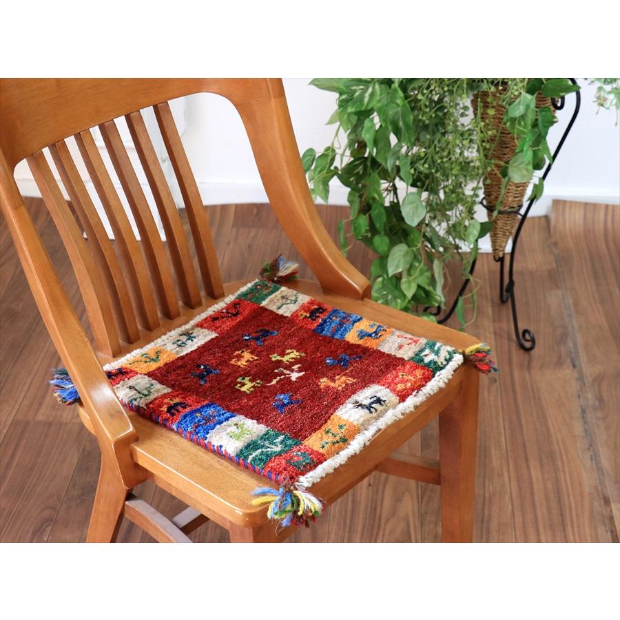 ギャッベ イランの手織り 小さなラグ 35x34cm |  | 01