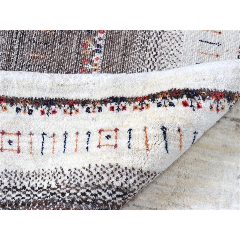 ギャッベ 手織り イラン 特大8M2 リズバフト 細かな織り 333x256cm ナチュラルアイボリー　無地　ダークブラウンのボーダー |  | 12