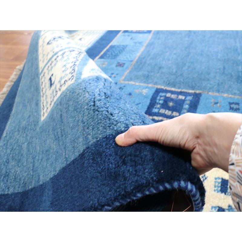 ギャベ カシュカイ族の手織りラグ 246x198cm 明るいブルー　二重のボーダー　イラン　手織り |  | 09