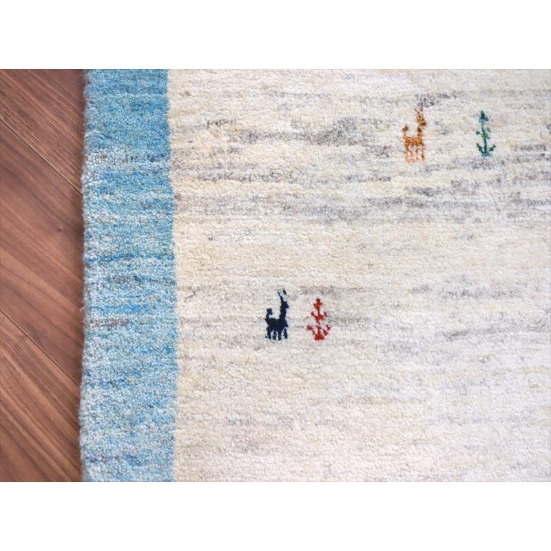 ギャッベ イラン 手織りラグ 112x82cm ナチュラルアイボリー　水色 |  | 04
