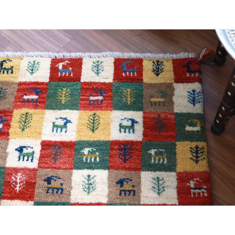ギャッベ イラン 手織りラグ 131x83cm Gabbeh タイル　小さなモチーフ |  | 06