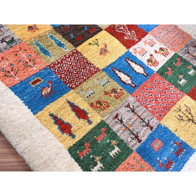 ギャッベ イラン 手織りラグ 120x85cm Gabbeh Nomad カラフルなモザイクのようなタイルデザイン |  | 05